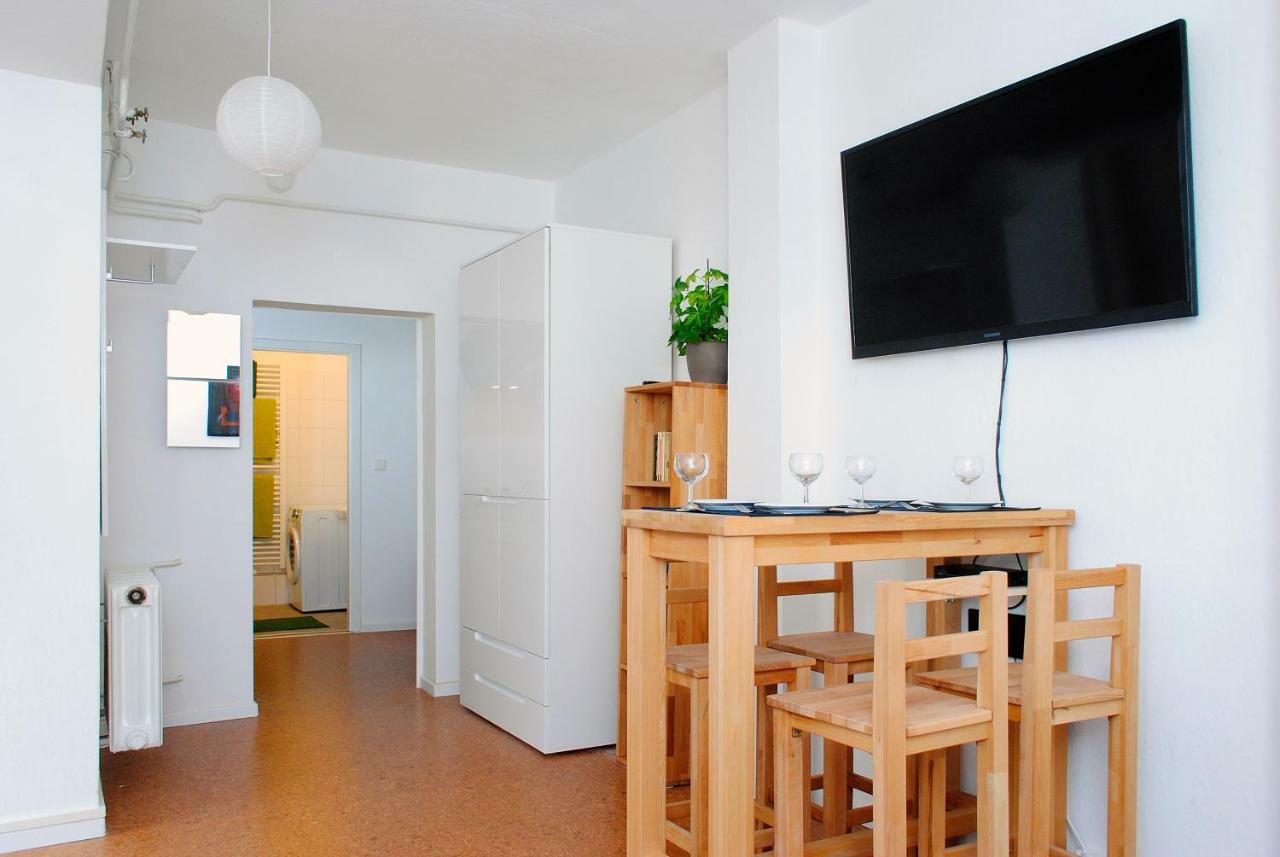 Appartement Ueber Dem Kino Toni Berlin Exterior photo